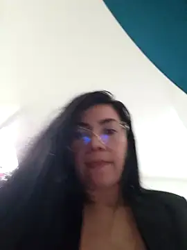 scarlet evanss online show from 15, 3, 2025