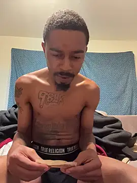 Snapshot of 9blk chatting on 23, 11, 2025 9blk online show from 23, 11, 2025