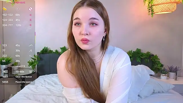 ConstanceHelms online show from 21, 11, 2025