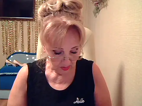 Snapshot of Margo_Sweety chatting on 28, 11, 2025 Margo Sweety online show from 28, 11, 2025