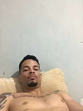 Snapshot of HenriquePhn chatting on 21, 3, 2026 HenriquePhn online show from 21, 3, 2026