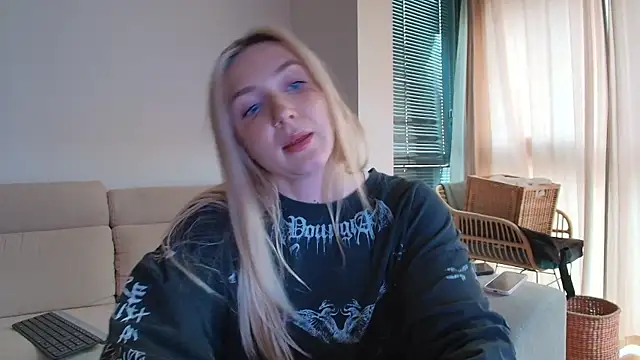 tattoobbgirl online show from 9, 5, 2026