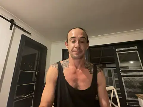 Snapshot of mastertittiefkr chatting on 22, 10, 2025 mastertittiefkr online show from 22, 10, 2025