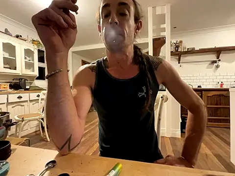 Snapshot of mastertittiefkr chatting on 18, 11, 2025 mastertittiefkr online show from 18, 11, 2025