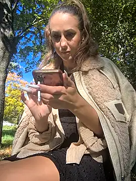 Brilliant-Splashes online show from 22, 9, 2025