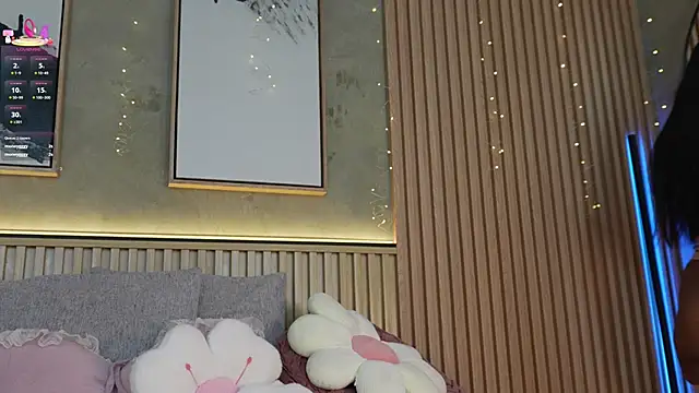 Isa Montiel online show from 16, 4, 2026