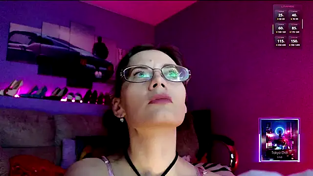 Snapshot of MilanaPure chatting on 4, 12, 2025 MilanaPure online show from 4, 12, 2025