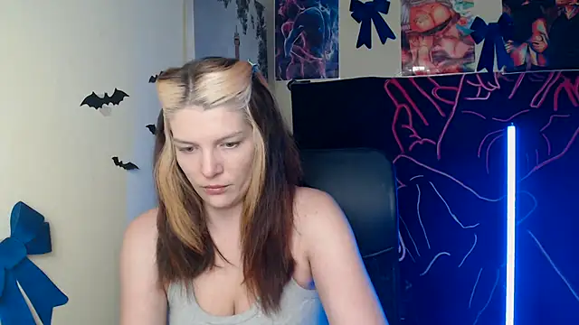 Snapshot of VanessaRey_ chatting on 26, 4, 2026 VanessaRey online show from 26, 4, 2026