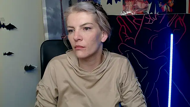 Snapshot of VanessaRey_ chatting on 14, 5, 2026 VanessaRey online show from 14, 5, 2026