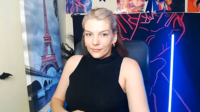Snapshot of VanessaRey_ chatting on 27, 5, 2026 VanessaRey online show from 27, 5, 2026