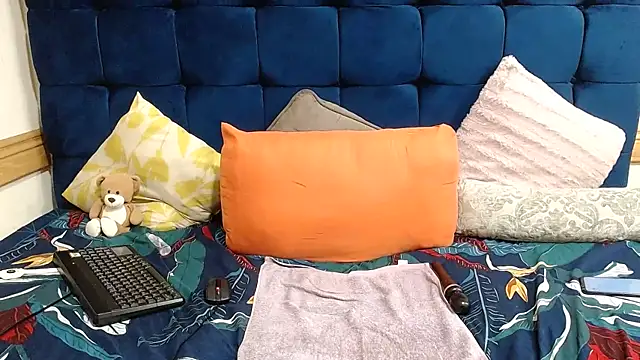 AriesCake online show from 21, 4, 2026