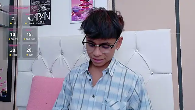 Ethan Westt online show from 10, 11, 2025