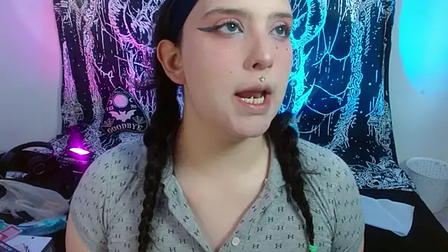 mikaskullcs online show from 8, 6, 2026