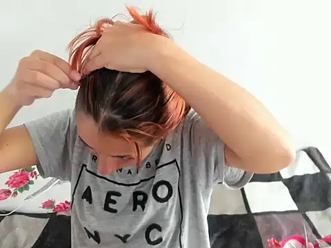 Snapshot of DulceXmile chatting on 22, 10, 2025 DulceXmile online show from 22, 10, 2025