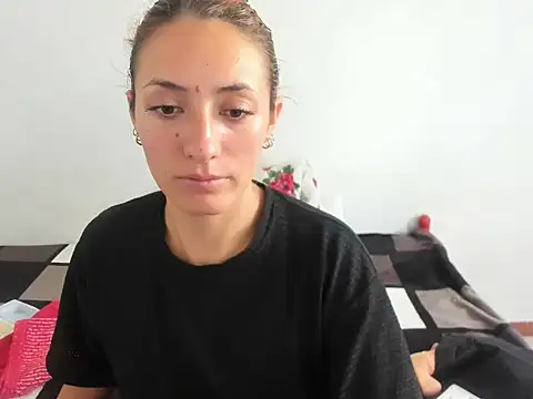 Snapshot of DulceXmile chatting on 23, 10, 2025 DulceXmile online show from 23, 10, 2025