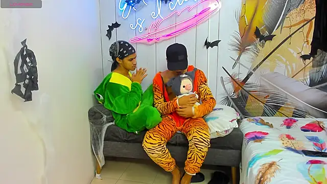 Meneaterss online show from 13, 10, 2025