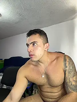 Snapshot of LucasJewely chatting on 5, 10, 2025 LucasJewely online show from 5, 10, 2025
