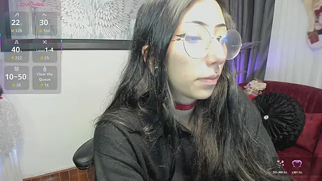 Snapshot of Laila_Angels chatting on 4, 12, 2025 Laila Angels online show from 4, 12, 2025