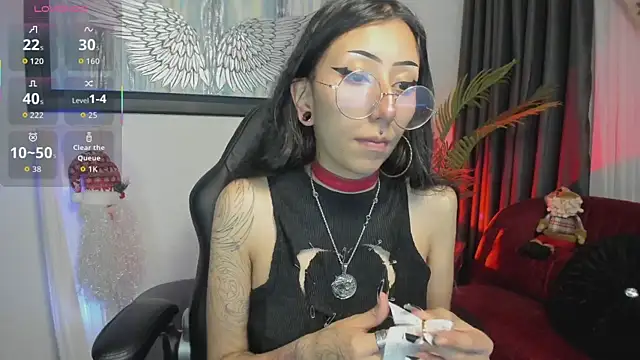 Snapshot of Laila_Angels chatting on 14, 12, 2025 Laila Angels online show from 14, 12, 2025