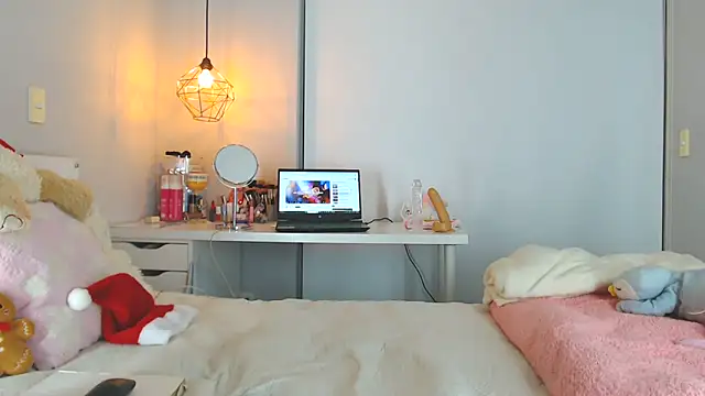 Snapshot of Tiana_Paez1 chatting on 15, 12, 2025 Tiana Paez1 online show from 15, 12, 2025