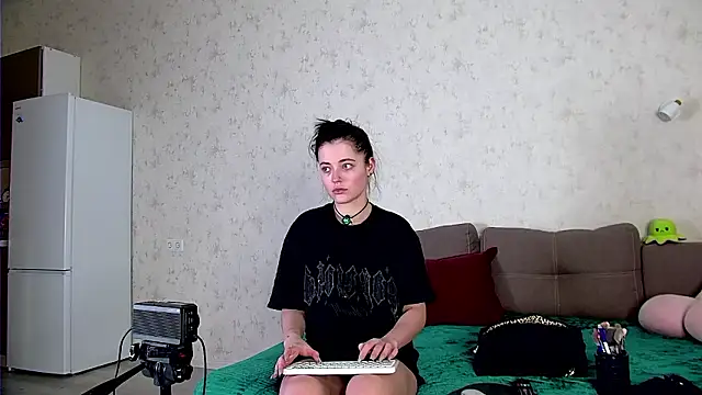 AshleyD  online show from 3, 2, 2026