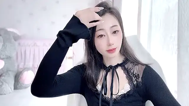 Snapshot of anjila888 chatting on 26, 9, 2025 anjila888 online show from 26, 9, 2025