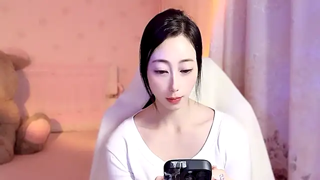 Snapshot of anjila888 chatting on 24, 10, 2025 anjila888 online show from 24, 10, 2025