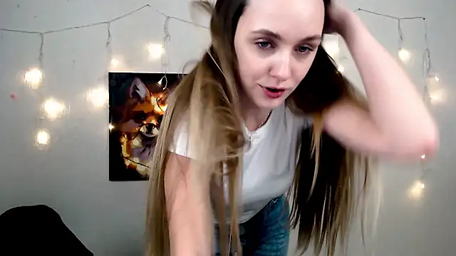 Doll Angelina online show from 25, 2, 2026