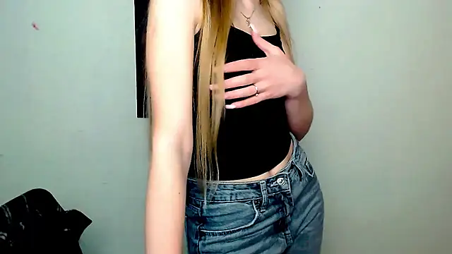 Doll Angelina online show from 20, 5, 2026