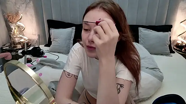 CarolineTenders online show from 12, 2, 2026