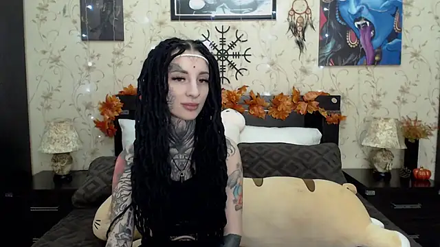 Snapshot of Velvetbat chatting on 2, 11, 2025 Velvetbat online show from 2, 11, 2025
