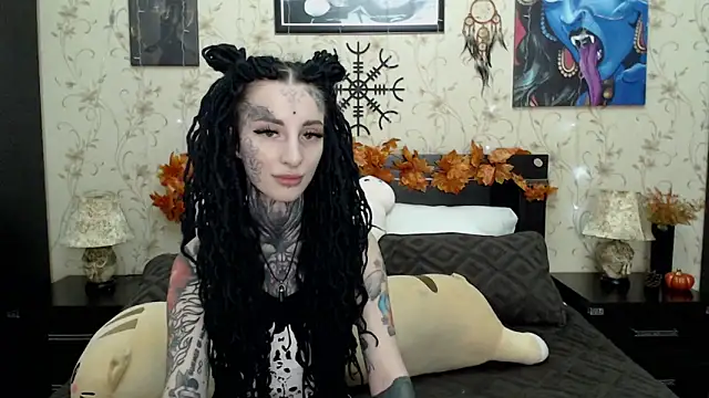 Snapshot of Velvetbat chatting on 6, 11, 2025 Velvetbat online show from 6, 11, 2025