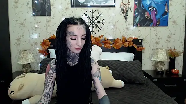 Snapshot of Velvetbat chatting on 14, 11, 2025 Velvetbat online show from 14, 11, 2025