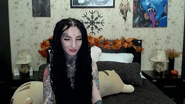 Snapshot of Velvetbat chatting on 19, 11, 2025 Velvetbat online show from 19, 11, 2025