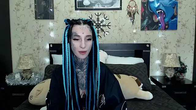 Snapshot of Velvetbat chatting on 14, 12, 2025 Velvetbat online show from 14, 12, 2025