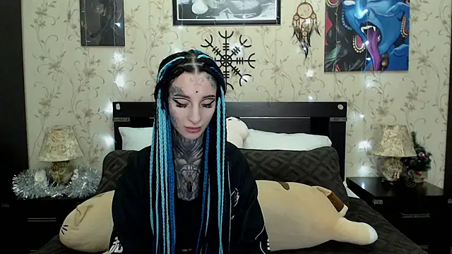 Snapshot of Velvetbat chatting on 16, 12, 2025 Velvetbat online show from 16, 12, 2025