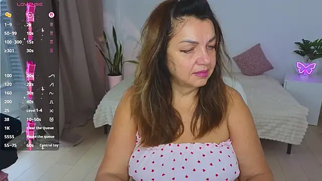 Snapshot of Nika_Light chatting on 8, 10, 2025 Nika Light online show from 8, 10, 2025