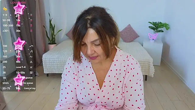 Snapshot of Nika_Light chatting on 20, 10, 2025 Nika Light online show from 20, 10, 2025