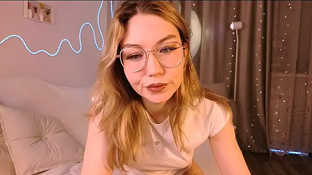 Snapshot of Lilo_Sims chatting on 29, 11, 2025 Lilo Sims online show from 29, 11, 2025