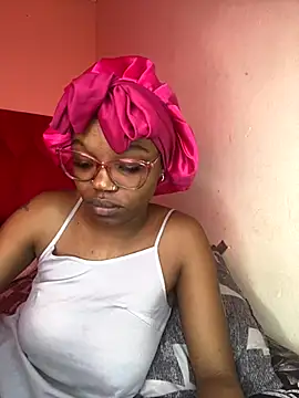 YummyMelanin117 online show from 19, 11, 2025