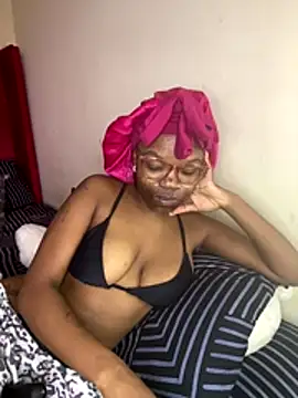 YummyMelanin117 online show from 23, 12, 2025