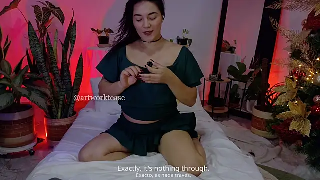 Artworktease online show from 19, 12, 2025