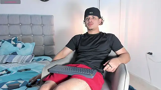 Snapshot of samxx_muscle chatting on 27, 9, 2025 samxx muscle online show from 27, 9, 2025