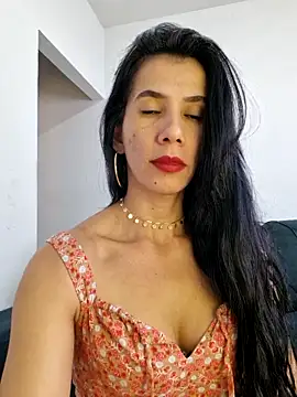 suzy20252 online show from 15, 9, 2025