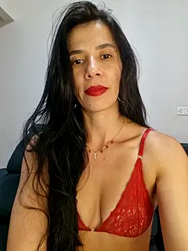 suzy20252 online show from 6, 11, 2025