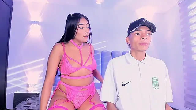 Snapshot of candyandmarilyn chatting on 14, 10, 2025 candyandmarilyn online show from 14, 10, 2025