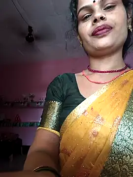 Snapshot of Eshna_Dabral chatting on 3, 11, 2025 Eshna Dabral online show from 3, 11, 2025