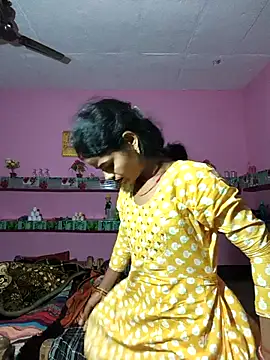 Snapshot of Eshna_Dabral chatting on 13, 11, 2025 Eshna Dabral online show from 13, 11, 2025