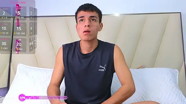 Snapshot of Hotboy21_ chatting on 8, 10, 2025 Hotboy21 online show from 8, 10, 2025