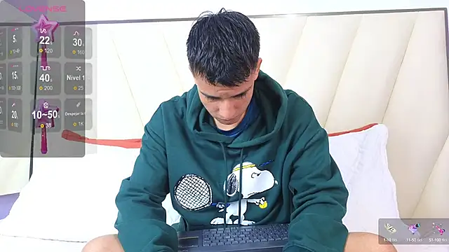 Snapshot of Hotboy21_ chatting on 17, 10, 2025 Hotboy21 online show from 17, 10, 2025